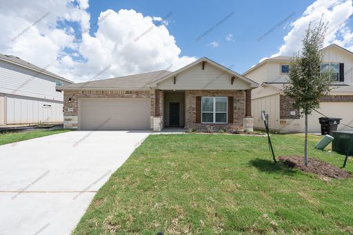 Available now! 4-Bedroom Home in Temple – Fridge Included! – photo 1