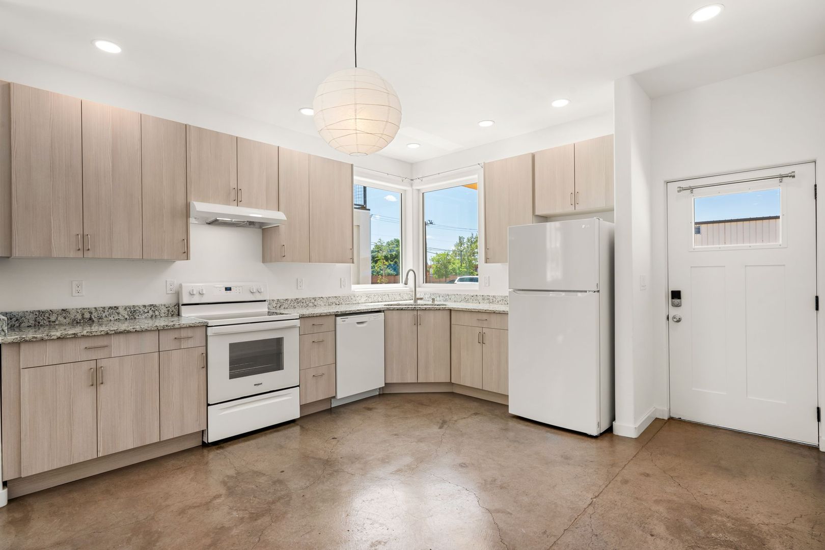 Albuquerque Apartment: 140 Jefferson Street SE