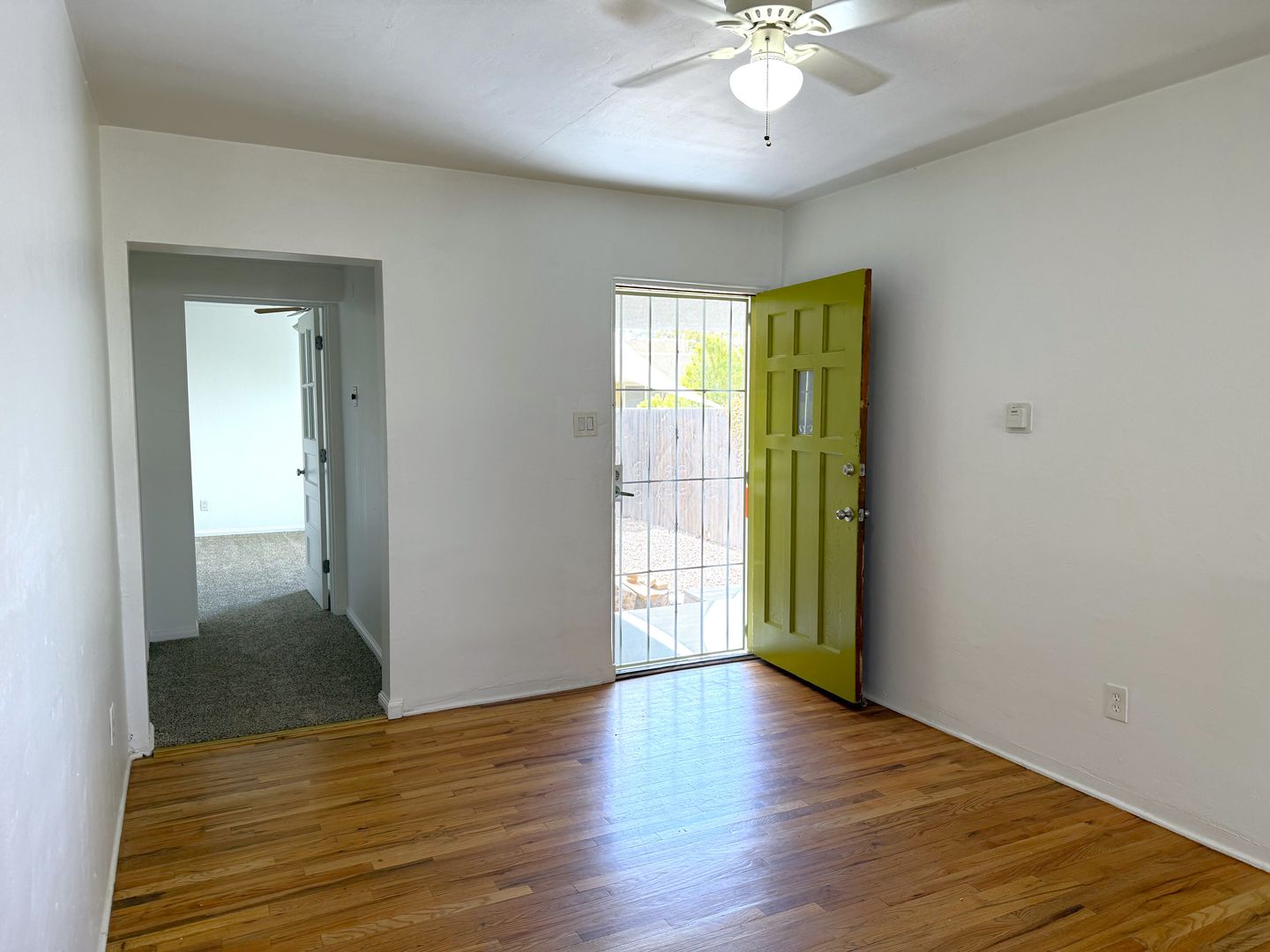 Albuquerque Apartment: 521 Adams St NE