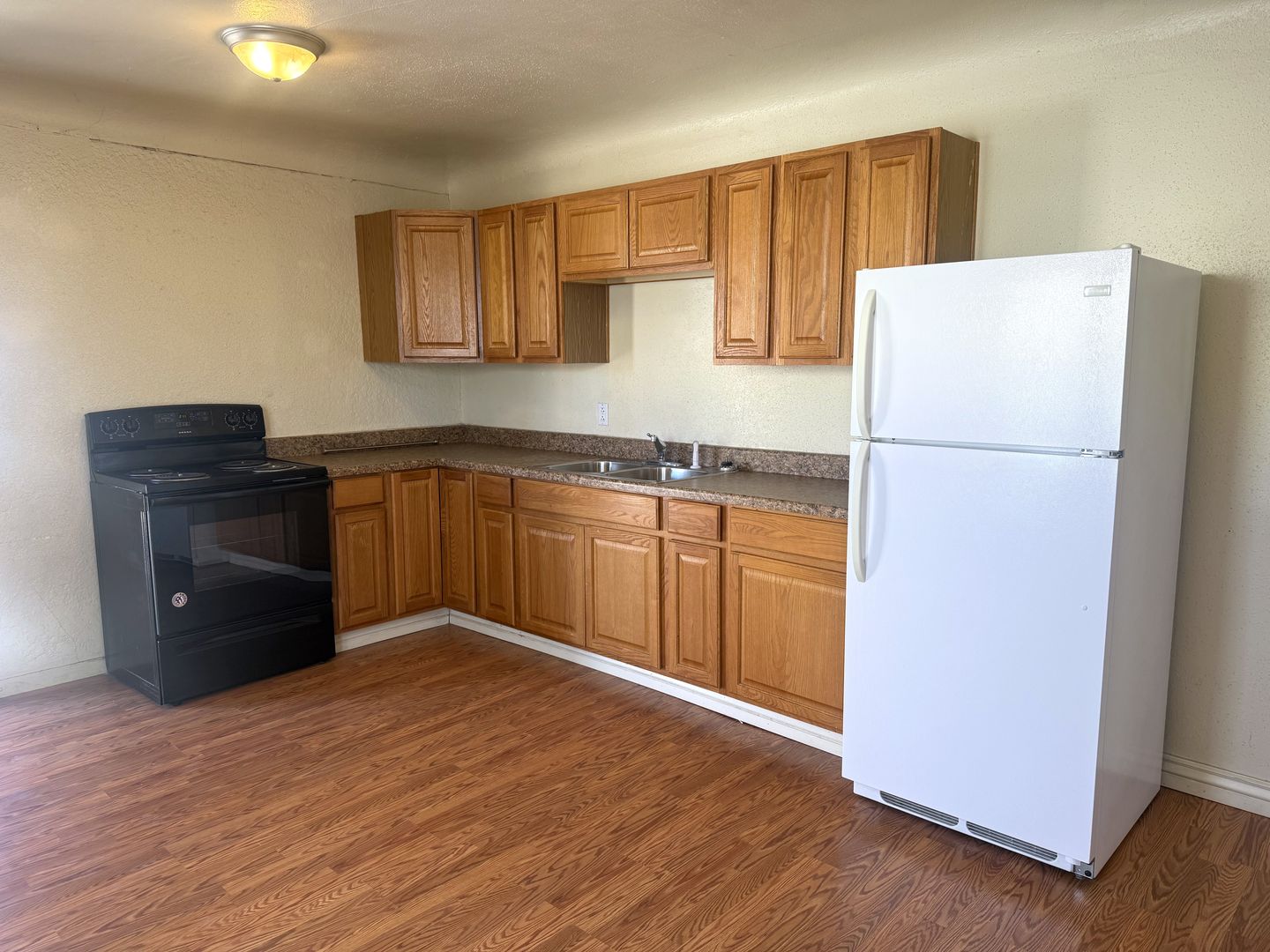 Albuquerque Apartment: 206 Cornell SE