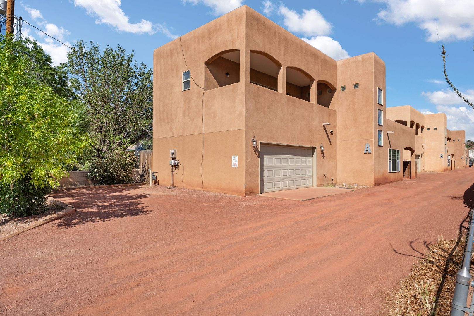 Albuquerque Apartment: 2406 Broadway Dr NE