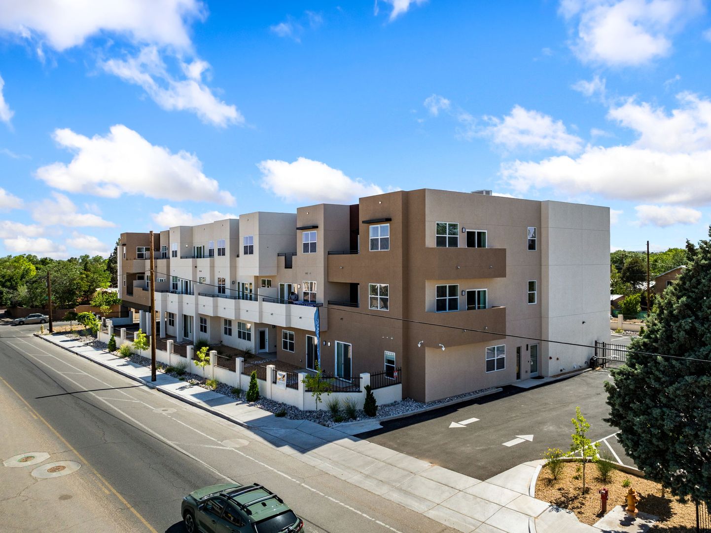 Albuquerque Apartment: 2211 Rio Grande Blvd NW