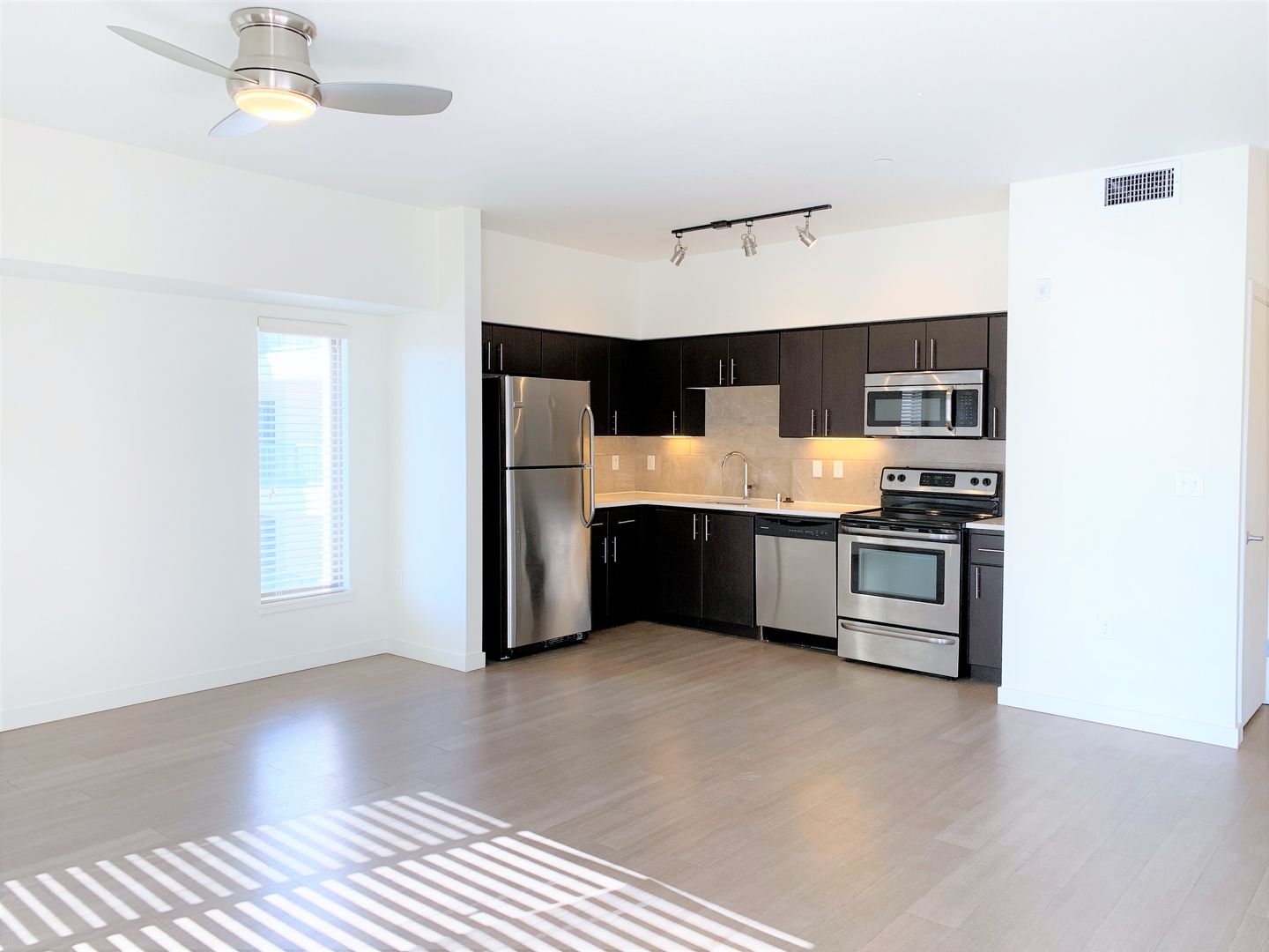 Albuquerque Apartment: 4100 Silver Ave SE
