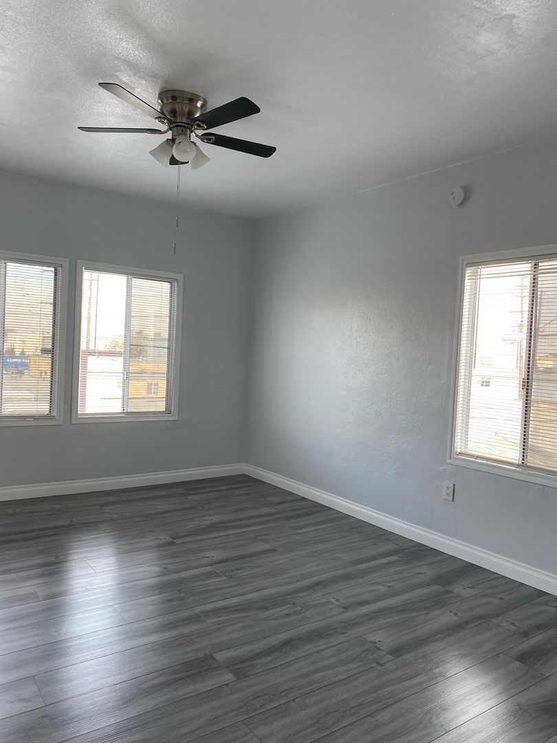 huntington park Apartment: 2415 E. 53rd Street