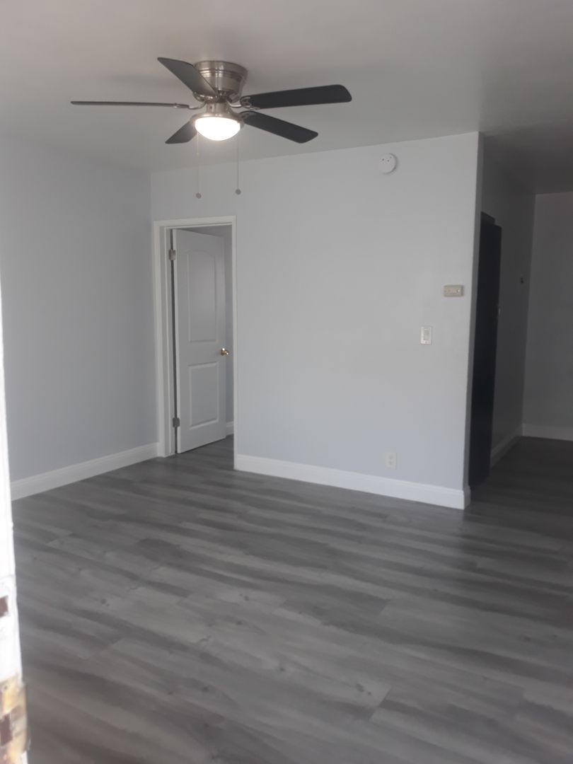 Huntington Park Apartment: 6347 Malabar Street