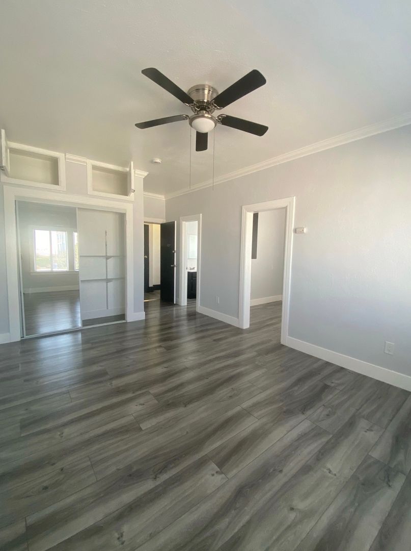 huntington park Apartment: 2415 E. 53rd Street