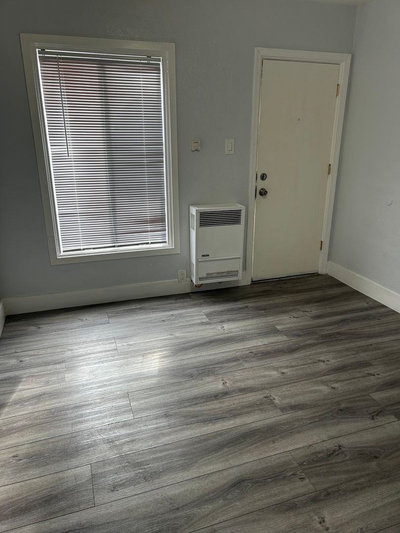 Los Angeles Apartment: 1444 S. Atlantic Blvd