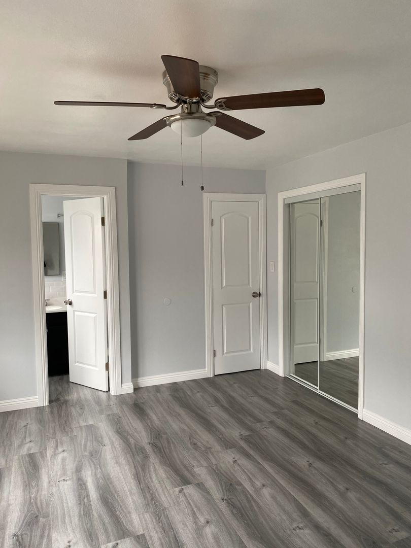 Los Angeles Apartment: 1329 S. Goodrich Blvd