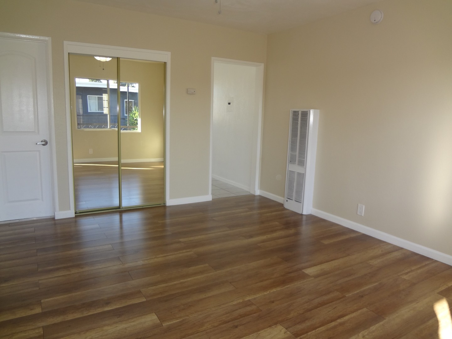 Huntington Park Apartment: 2720 Randolph Street