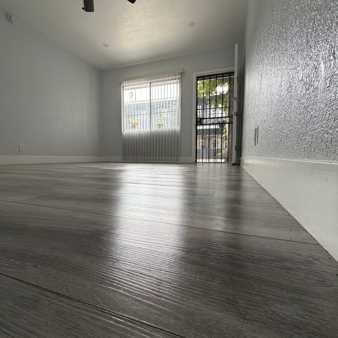 Huntington Park Apartment: 2720 Randolph Street