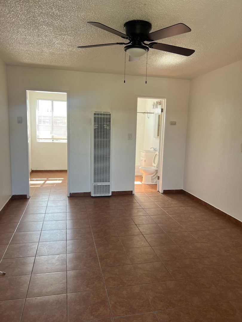 Huntington Park Apartment: 6904 Miles Ave