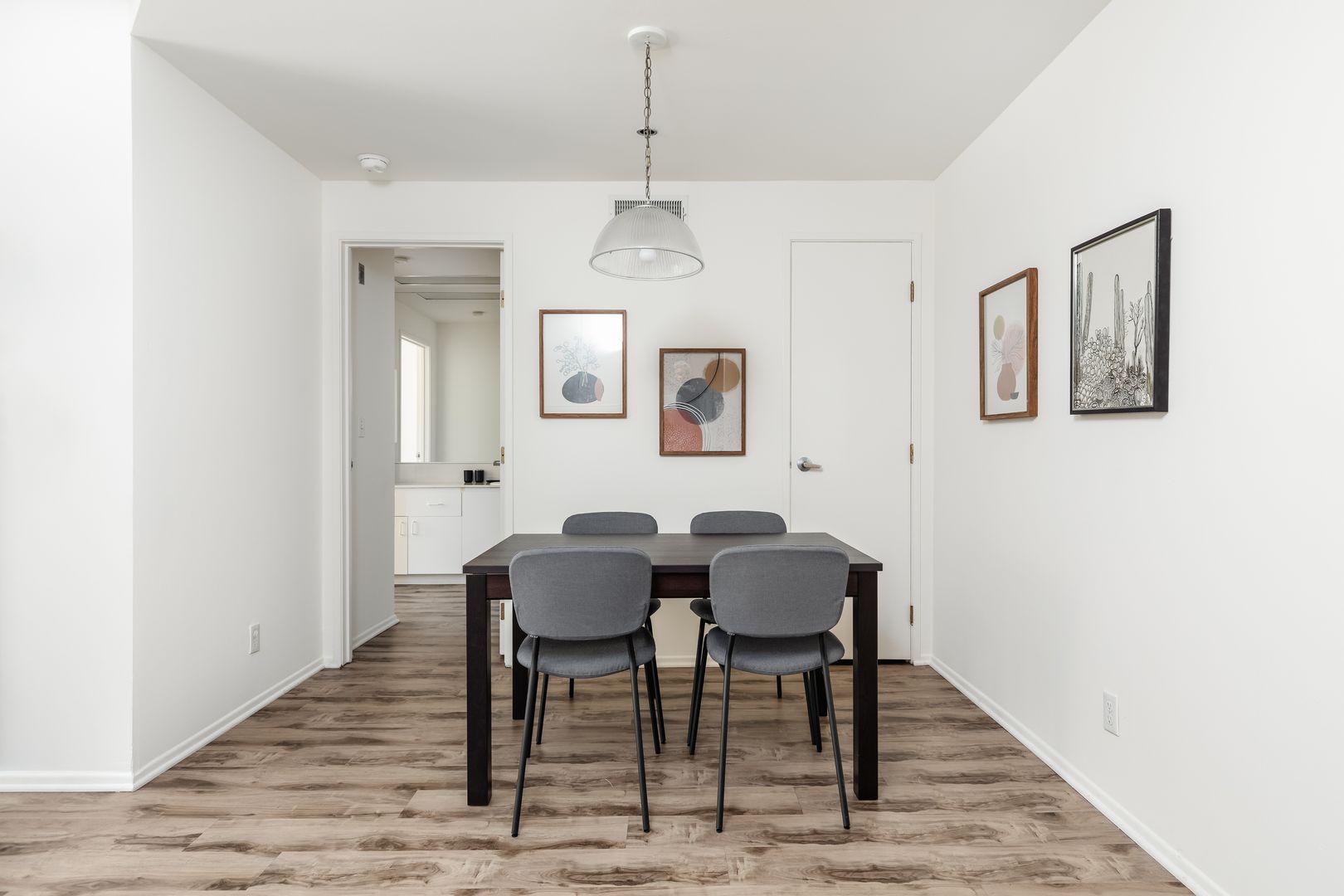 Los Angeles Apartment: 10600 Wilshire 304