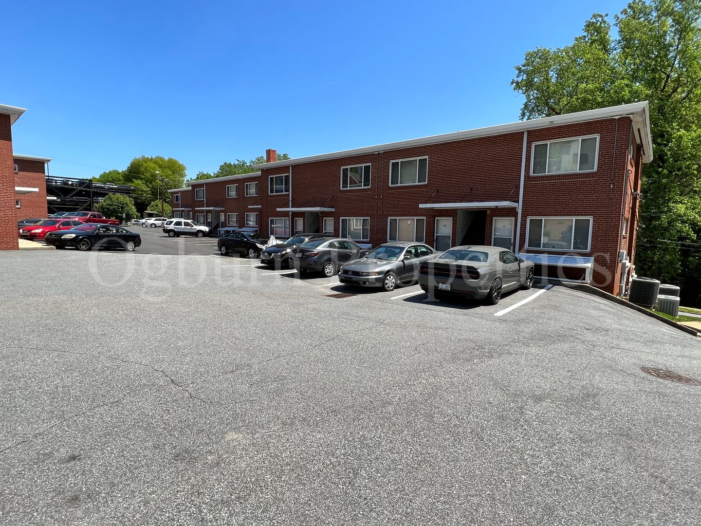 WINSTON-SALEM Apartment: QUEEN AND LOCKLAND APTS