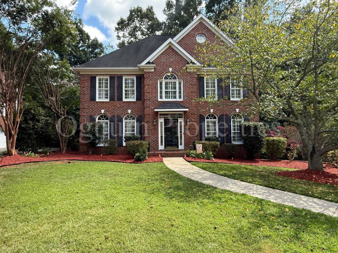 Winston-Salem House: 3712 Burbank Lane