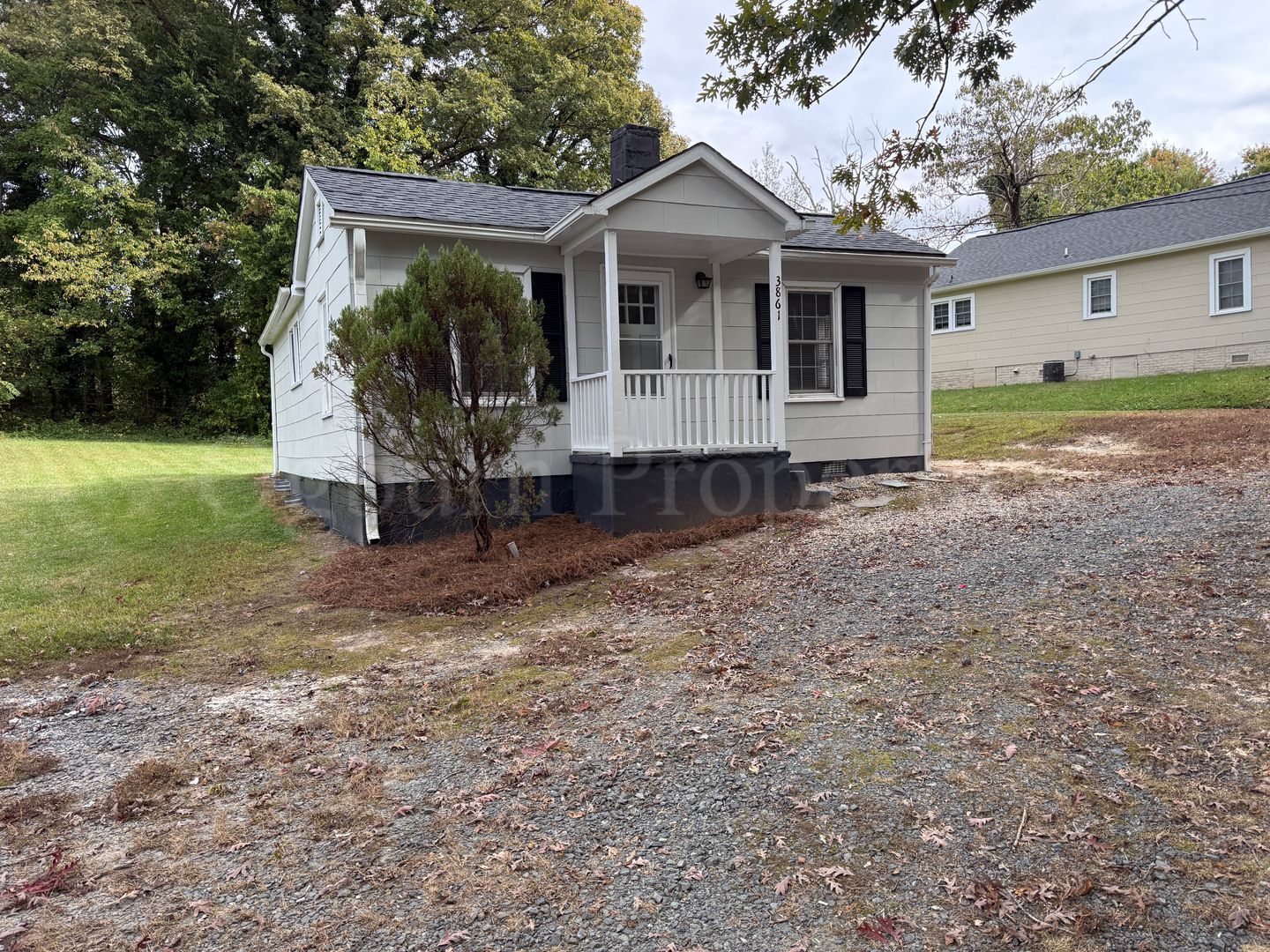 WINSTON-SALEM House: 3861 LEO STREET