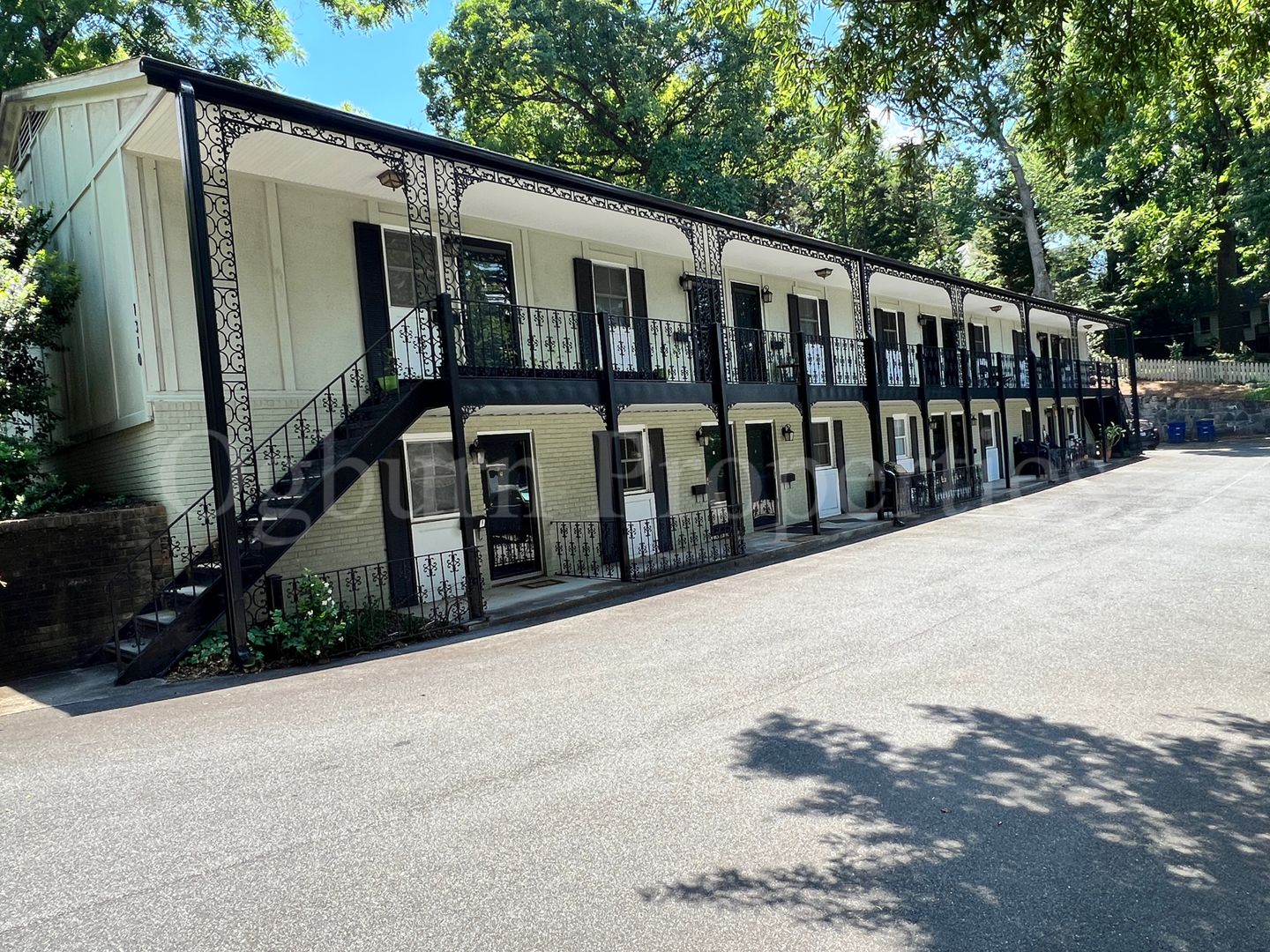 WINSTON-SALEM Apartment: 1310 BROOKSTOWN AVENUE