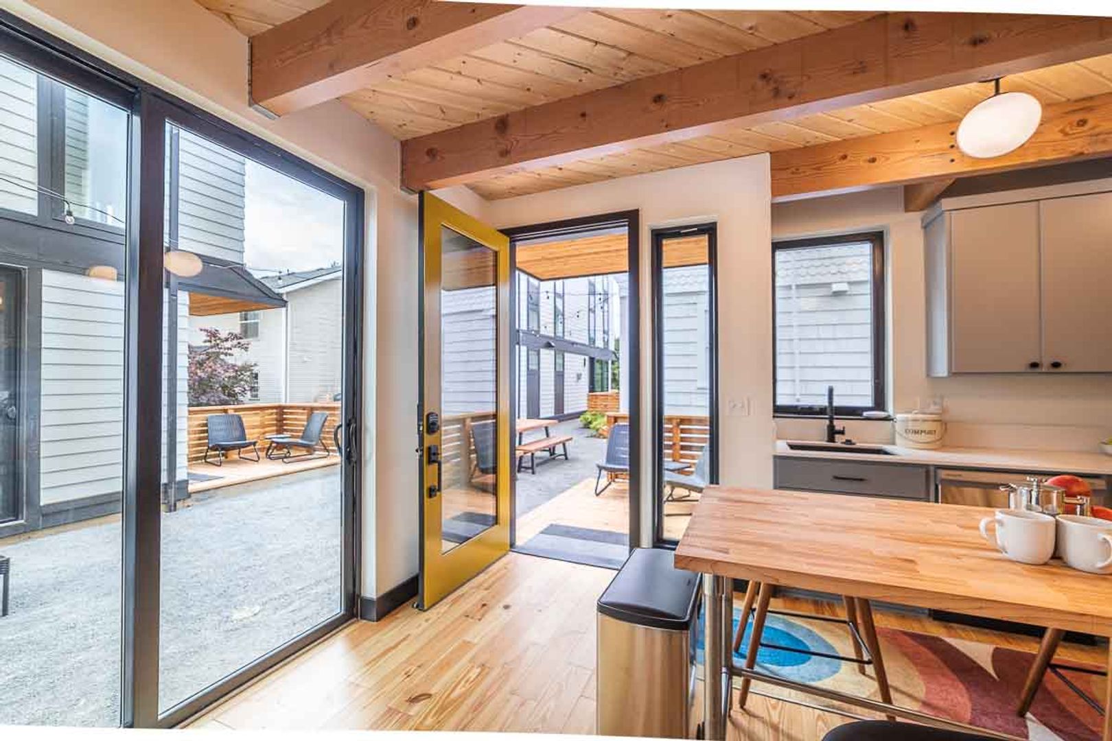 Portland Apartment: 3816 N Michigan Ave
