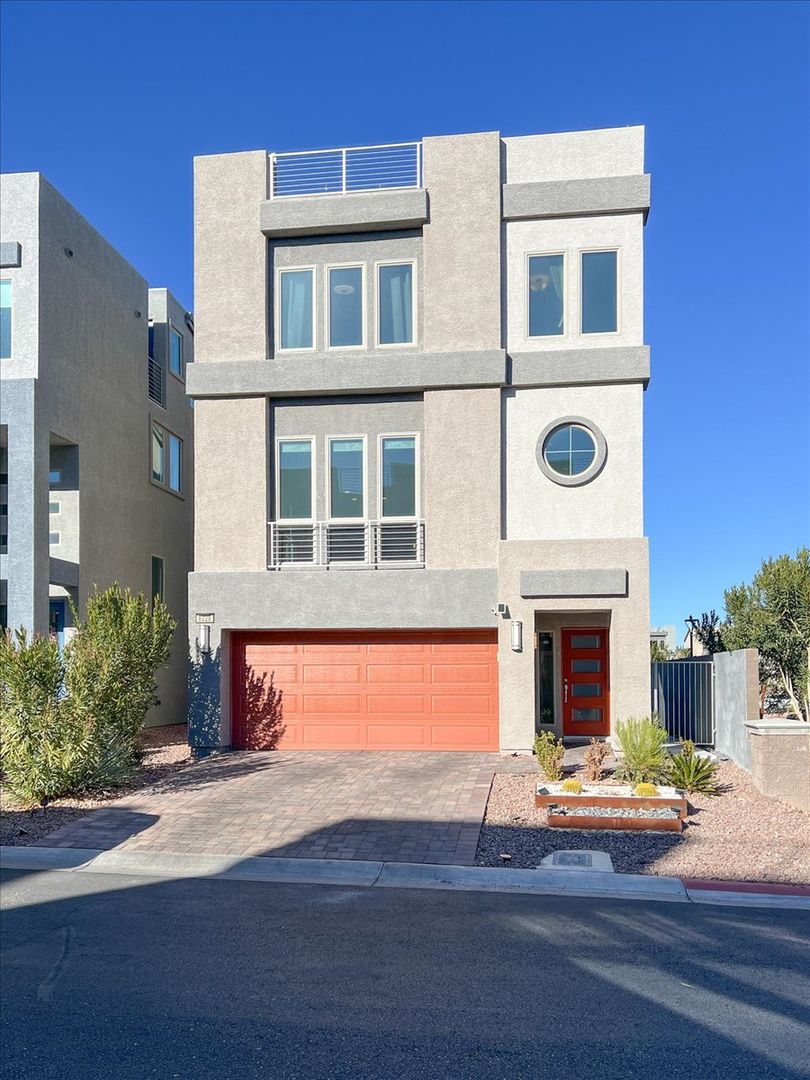 Las Vegas House: 8028 Haywood Estate Ave.