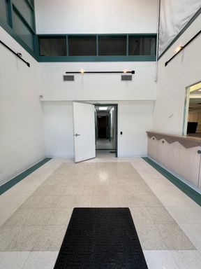 Industrial Office/Warehouse Space – photo 1