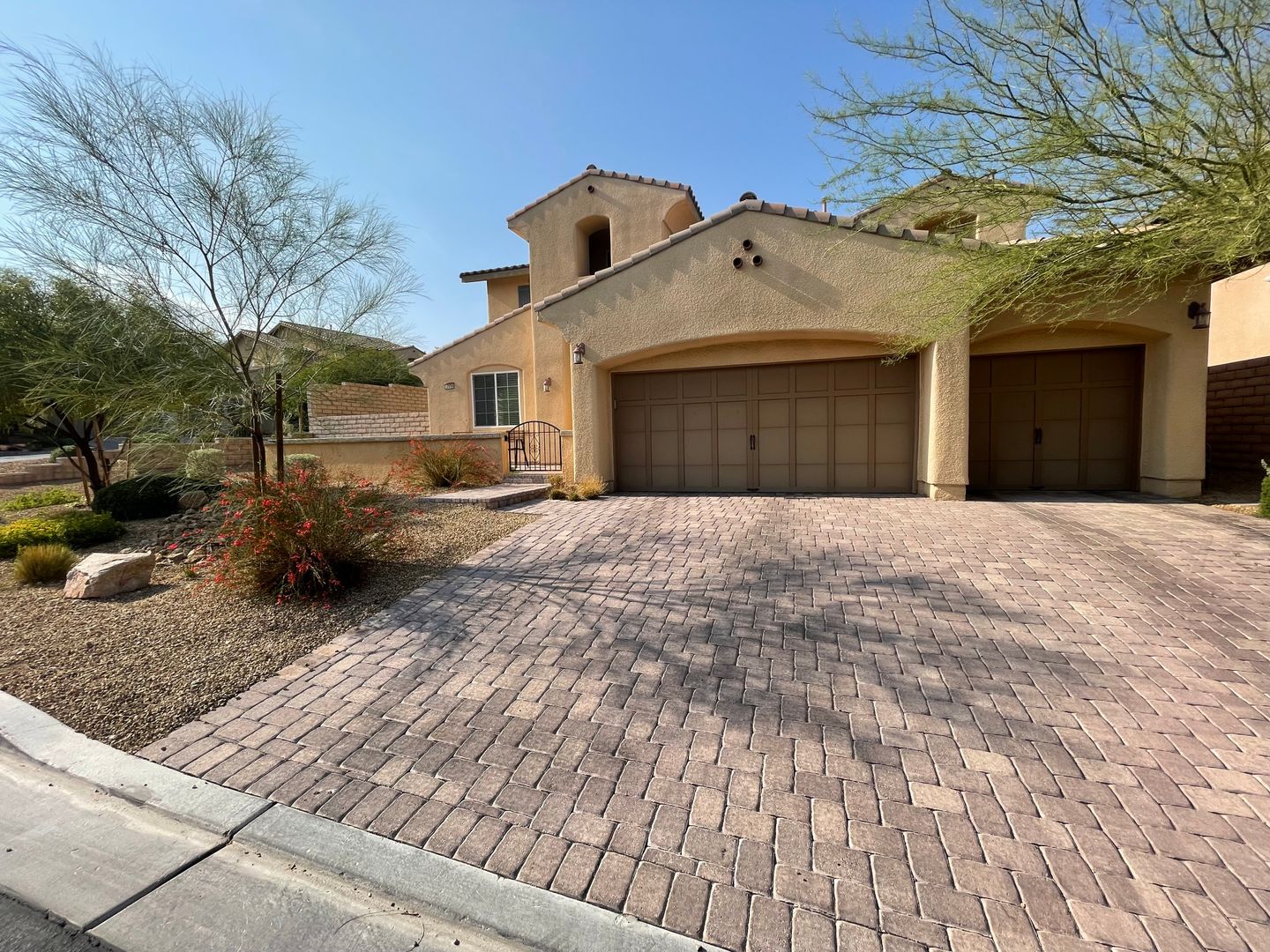 Las Vegas House: 12056 La Palmera Ave