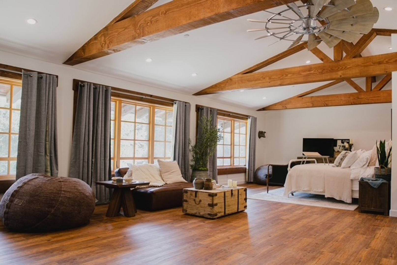 Ojai House: 1205 B Country Club dr