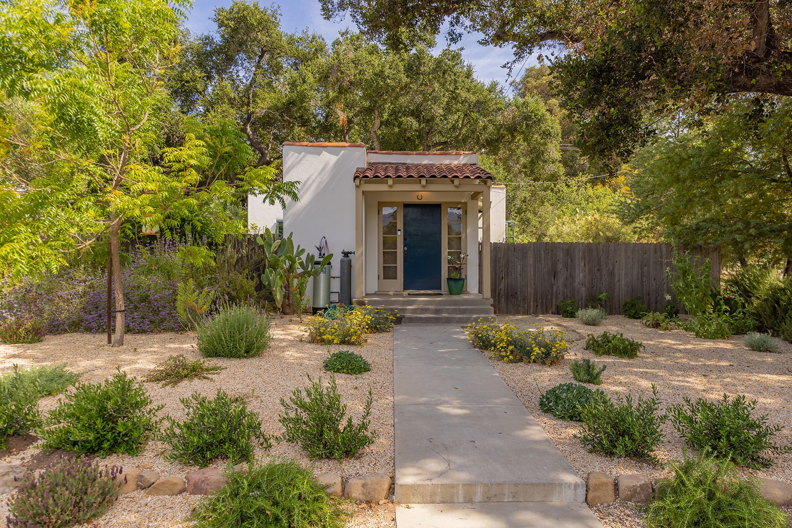 Ojai House: 112 E Summer St