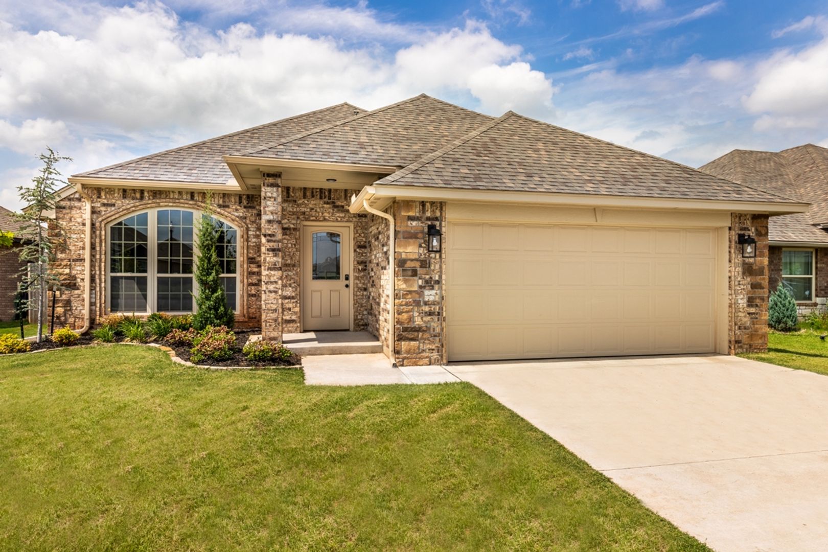 Edmond House: 4133 NW 155th St