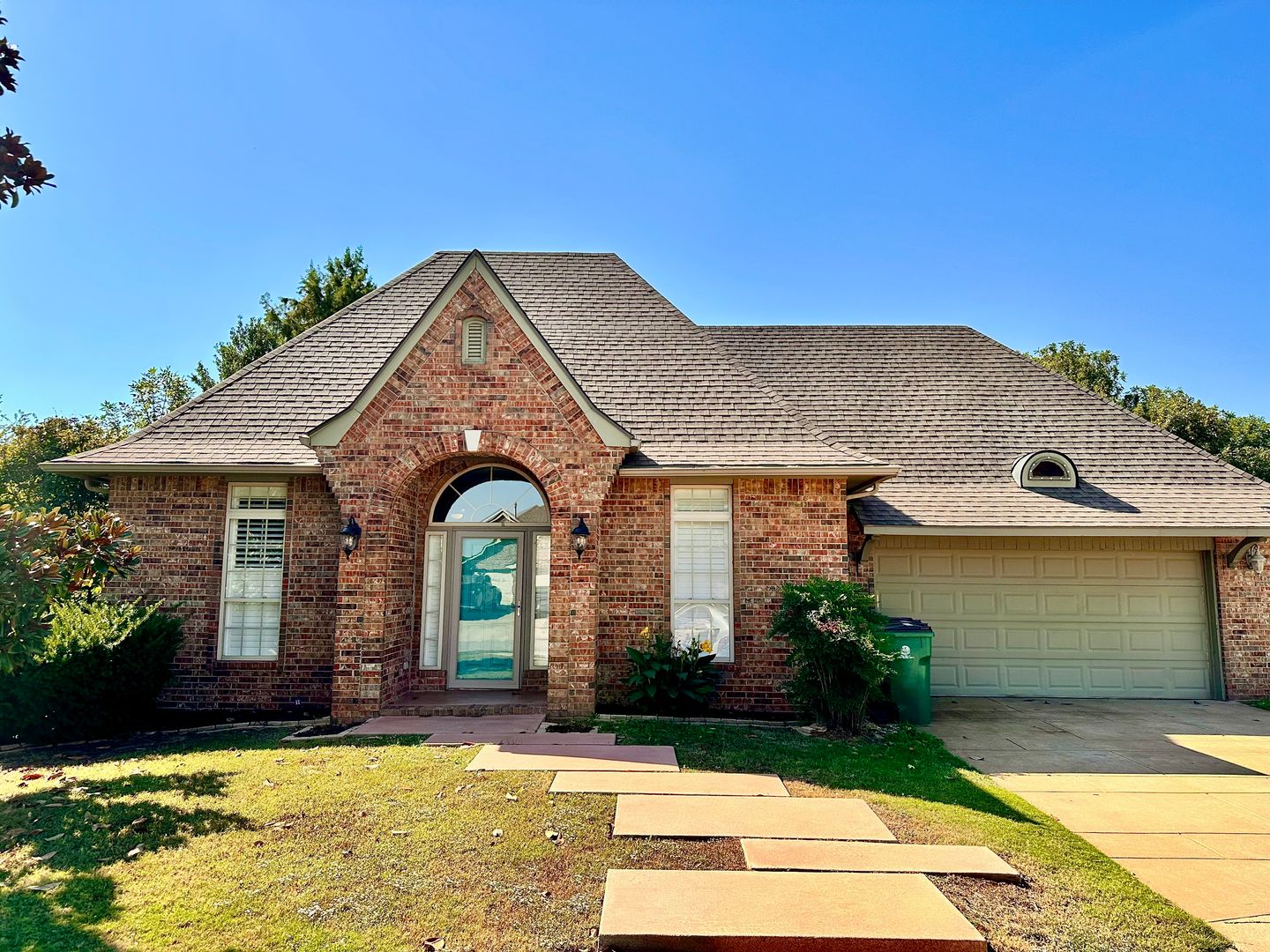 Edmond House: 1216 NW 190th Pl