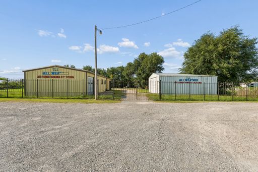 Gated Warehouse & Shop in NW OKC – photo 1