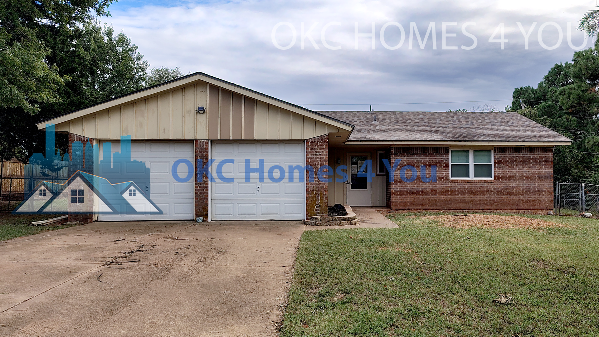 Mustang House: 440 E. Carson Lane