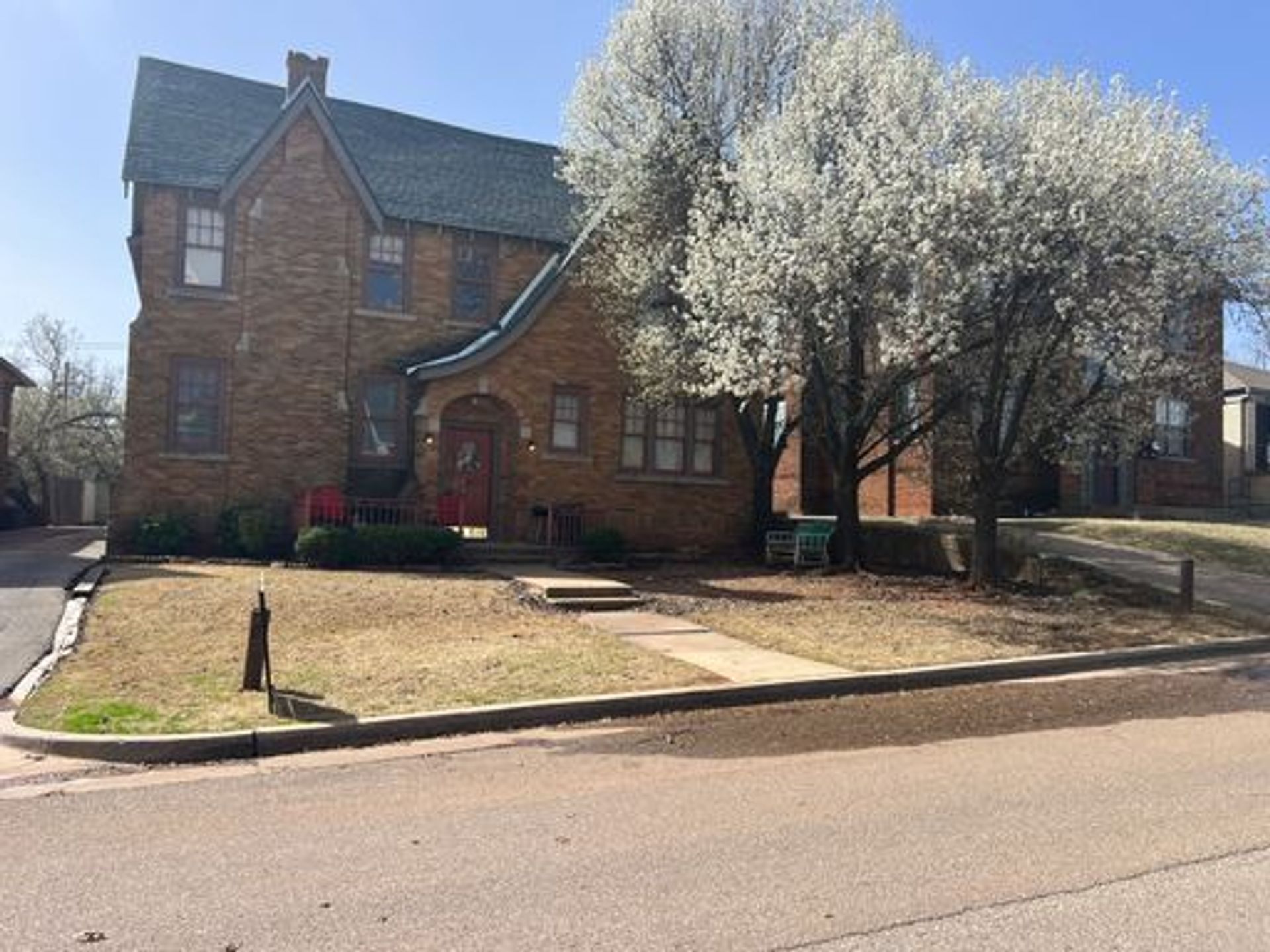 Oklahoma City Apartment: 512 NW 27th St.