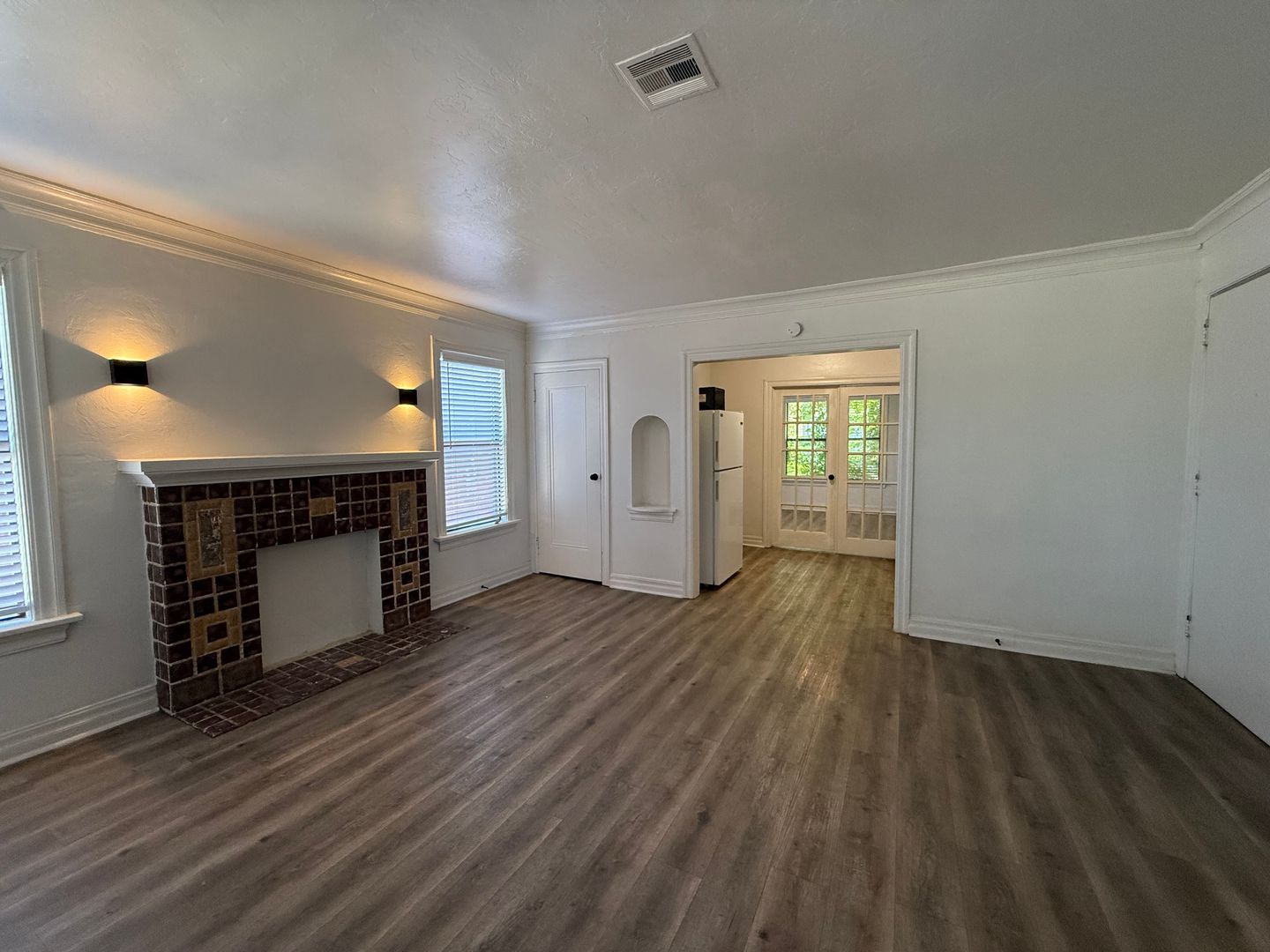 Oklahoma City Apartment: 800 East Drive