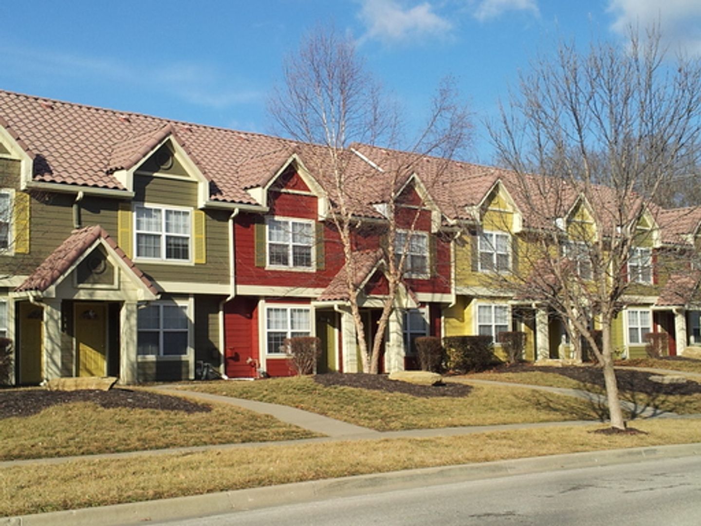 KANSAS CITY Apartment: 1321A NE 39th St.