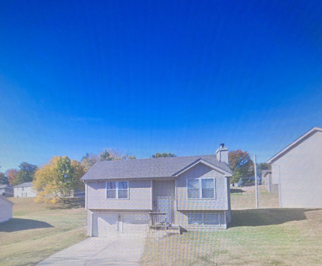 Kansas City Apartment: 1321A NE 39th St.