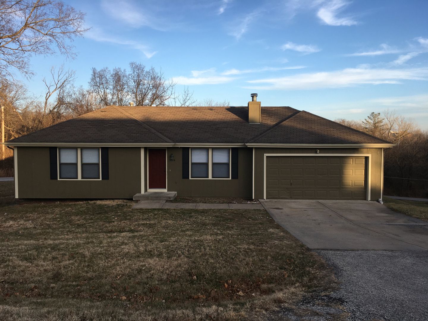 Kansas City Apartment: 1321A NE 39th St.