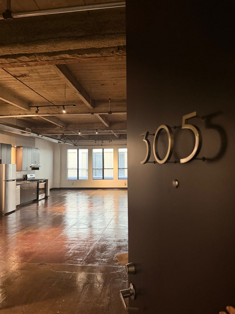 Hellman Building 8 of 8