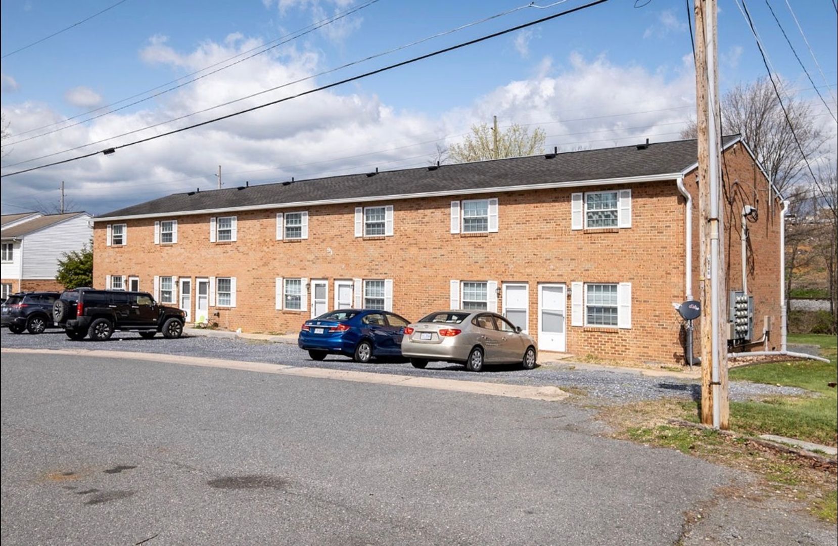 Harrisonburg House: 98 Dutch Mill Court