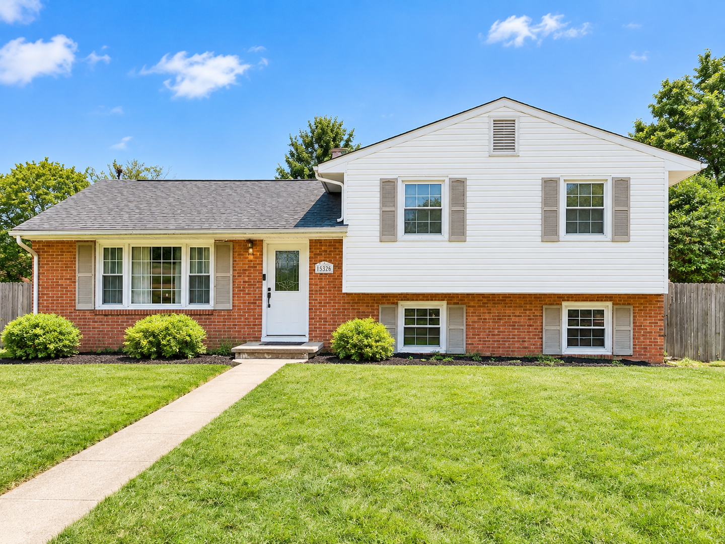 Harrisonburg House: 1528 Central Avenue