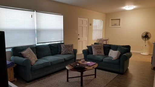 Listing photo thumbnail