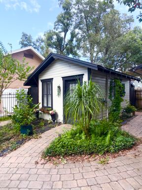 407 N Shine Ave., Orlando, FL 32803