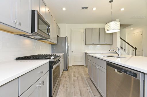 Listing photo thumbnail