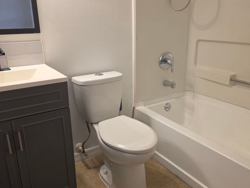 Listing photo thumbnail