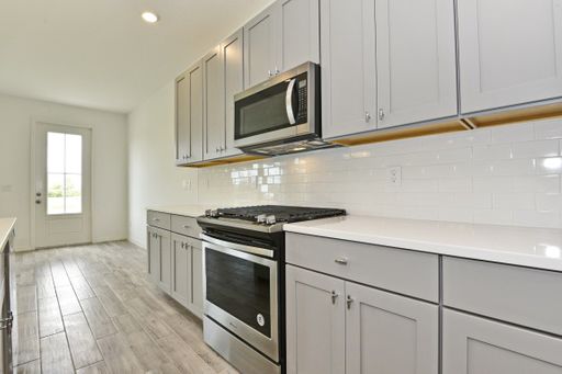 Listing photo thumbnail