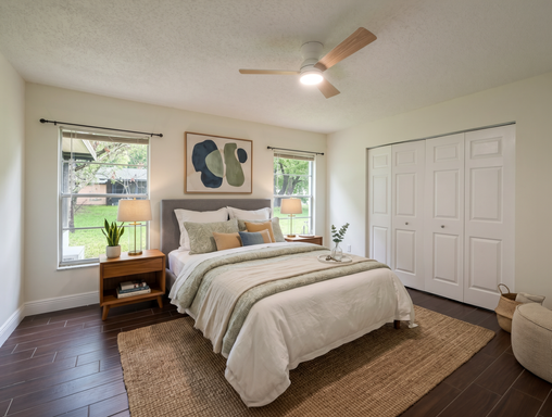 Listing photo thumbnail
