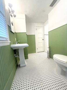 Listing photo thumbnail