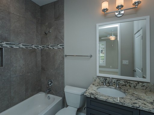 Listing photo thumbnail