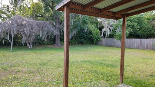 Listing photo thumbnail