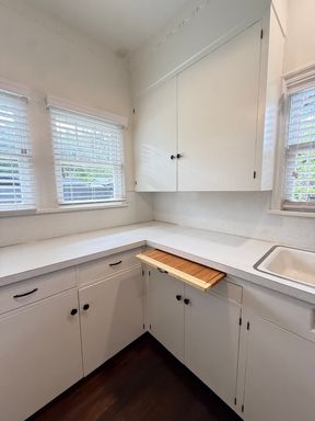 Listing photo thumbnail