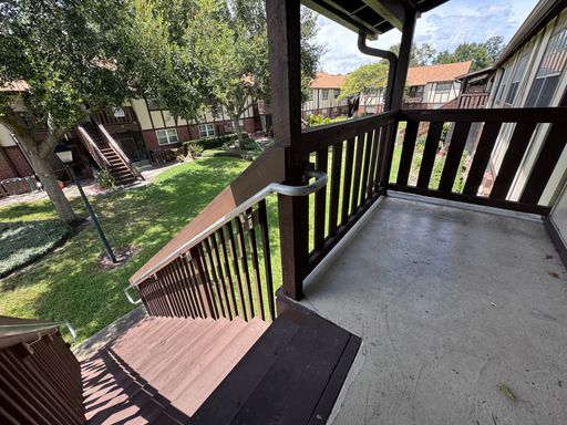 Listing photo thumbnail