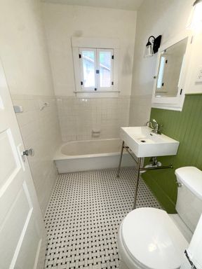 Listing photo thumbnail